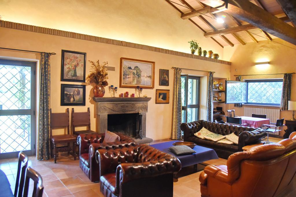 Casa Vacanze Vigna Di Valle براتشيانو الغرفة الصورة