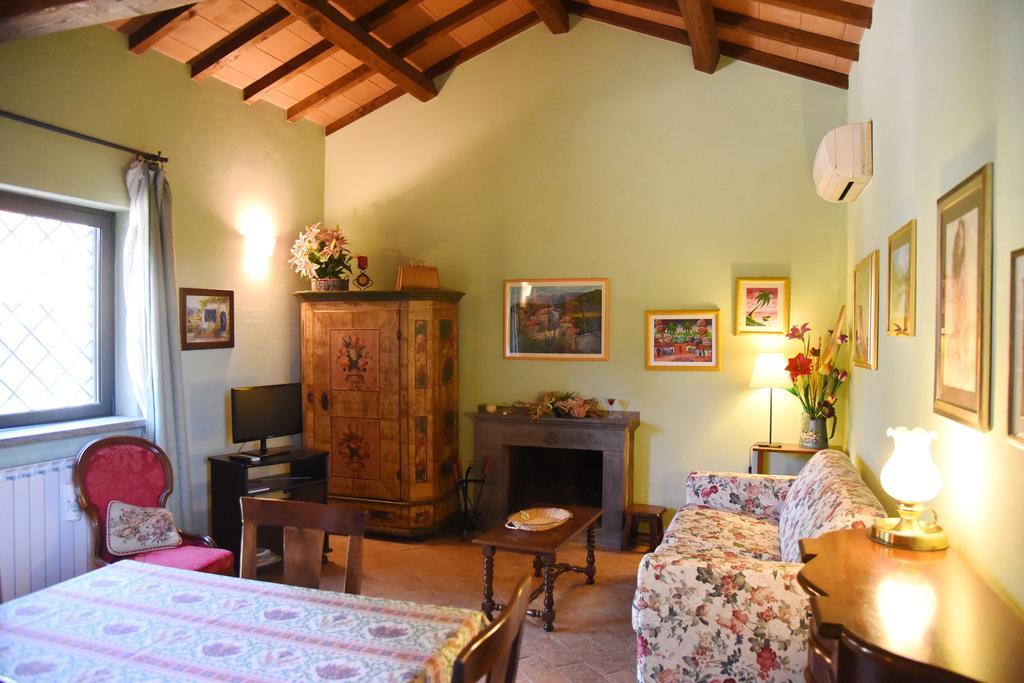 Casa Vacanze Vigna Di Valle براتشيانو الغرفة الصورة